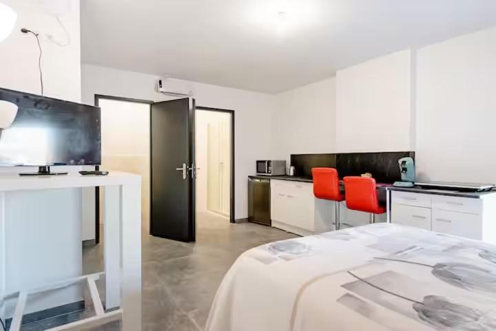 Studio De L'Avance 28M2 Fourques-sur-Garonne Dış mekan fotoğraf